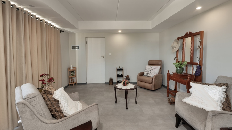 5 Bedroom Property for Sale in Agulhas Western Cape